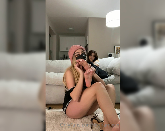 Monamixxx aka Monamixxx OnlyFans Video 449