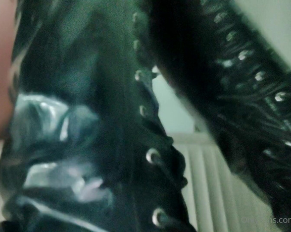 Goddess Anna aka Goddessanna OnlyFans - NEW VIDEO Lick up Lick down