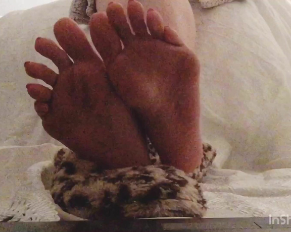 Goddess Anna aka Goddessanna OnlyFans - Good morning weaklings, look at you drooling over nearly 4 mins of FOOT worship!!! Ever so POWERFUL!