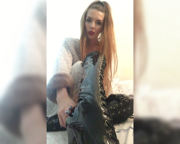 Goddess Anna aka Goddessanna OnlyFans - What makes you useful #paypig