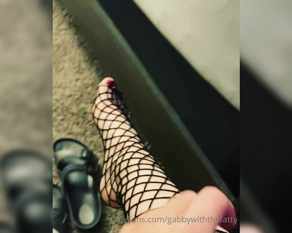 Goddess Gabrielle aka Dommiemommyy OnlyFans - I hope everyone has a foot filled weekend!
