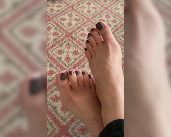 Stella Liberty aka Stella_liberty OnlyFans - Morning toes