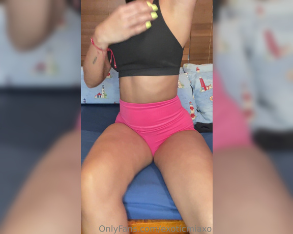 Mia Myers aka Exoticmiaxo OnlyFans - Nothing better than my sweaty feet after a long workout