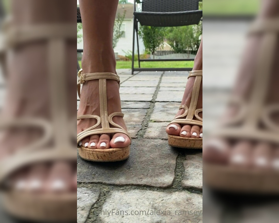 Alexia Ramsey aka Alexia_ramsey OnlyFans - Where are all my wedges lovers at Watch until the end and tell me if this looks like how our date