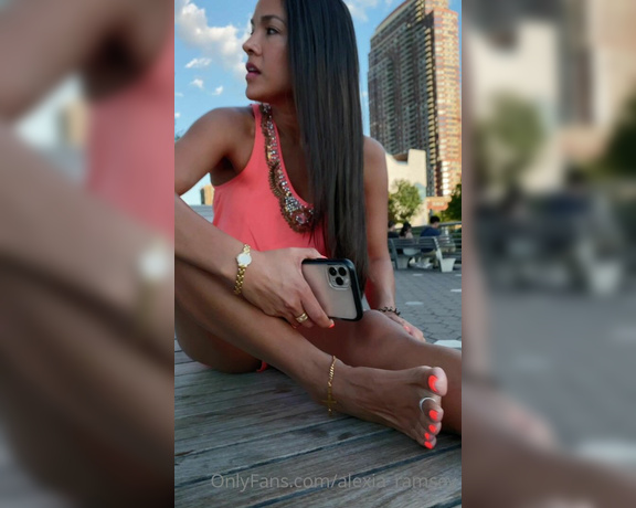 Alexia Ramsey aka Alexia_ramsey OnlyFans - A candid of me out and about What do you do when you are out and spot some Sexy feet playing about