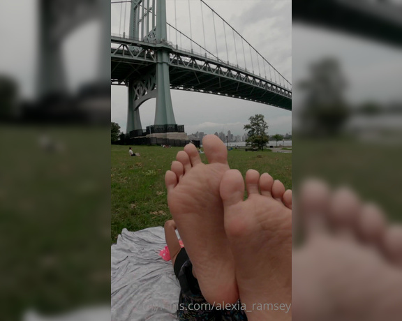 Alexia Ramsey aka Alexia_ramsey OnlyFans - Flashback Feet friday! Bare feet, bare nails, bare face & public chill (made during the 2020 Pandemi