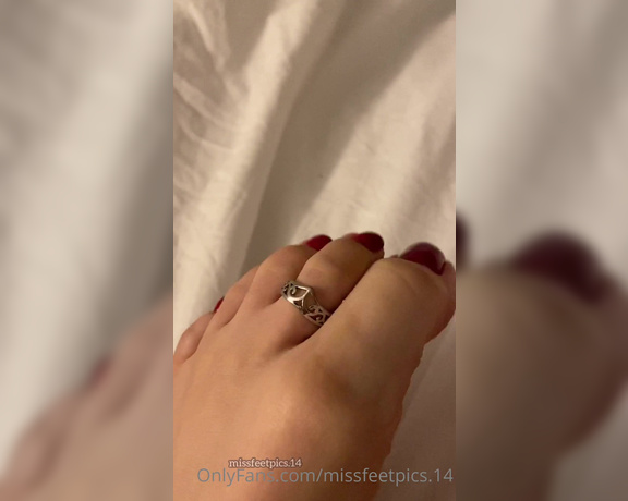 Alia Lizza aka Missfeetpics14 OnlyFans - My bed has space for one more person, so who’s cUming