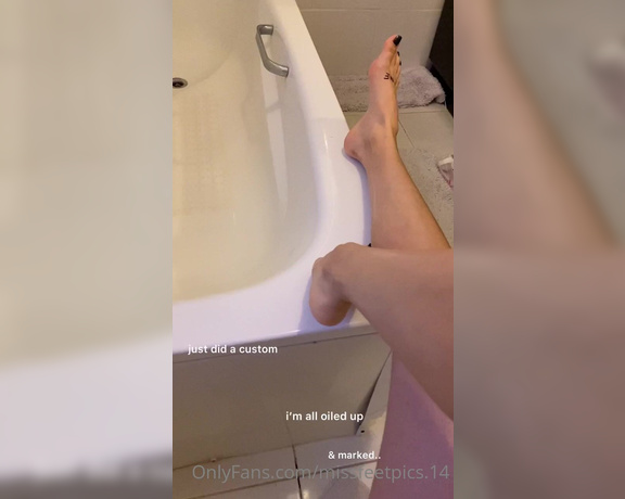 Alia Lizza aka Missfeetpics14 OnlyFans Video 861