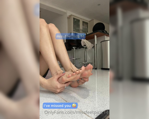 Alia Lizza aka Missfeetpics14 OnlyFans Video 800