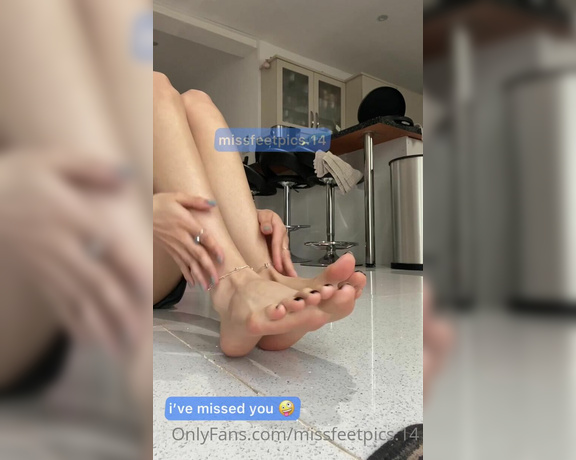 Alia Lizza aka Missfeetpics14 OnlyFans Video 800