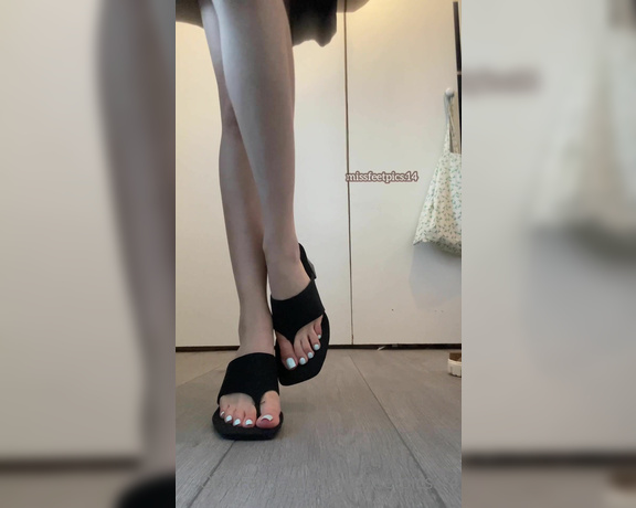 Alia Lizza aka Missfeetpics14 OnlyFans - Which pair of shoes do I bring on holiday max is 2 tell me which ones are your fave plss