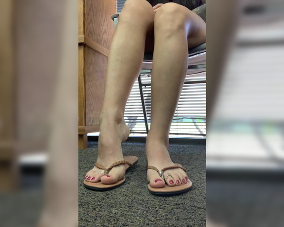 Solid Goddess aka Solidgoddess OnlyFans - Quick public sandal tease at the chiropractor before I got interrupted