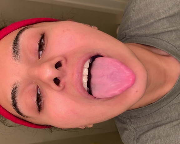 Solid Goddess aka Solidgoddess OnlyFans - Explore my mouth