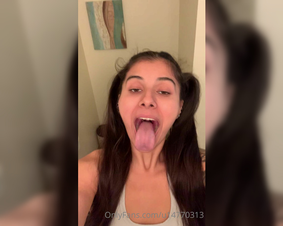 Solid Goddess aka Solidgoddess OnlyFans - Watch me hold my mouth open