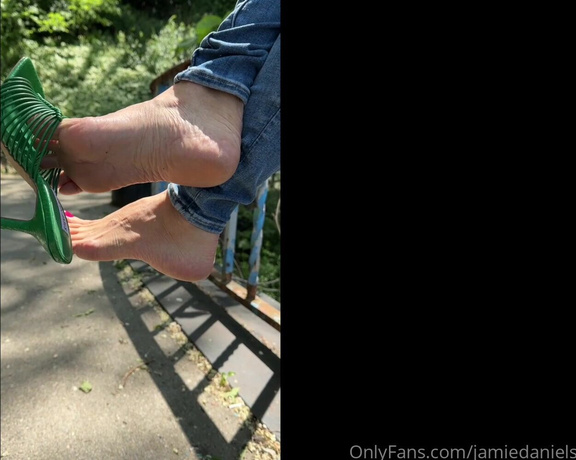 Jamie Daniels aka Jamiedaniels OnlyFans - Here is a new shoe dangle clip shot by @theteam17