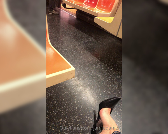 Jamie Daniels aka Jamiedaniels OnlyFans - Back to the subway days when I used to take the trains Not anymore I used to get so many people