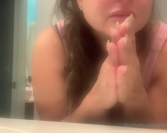 Goddess monica aka Goddessmonica00w OnlyFans - Hand over mouth