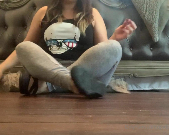 Goddess monica aka Goddessmonica00w OnlyFans - Smelly feet out of flats joi per your request 1