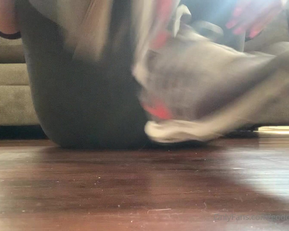 Goddess monica aka Goddessmonica00w OnlyFans - Smell my dirty ass socks !!!!