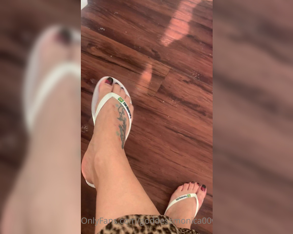 Goddess monica aka Goddessmonica00w OnlyFans - Flip flop Friday