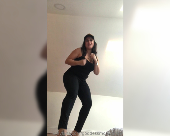 Goddess monica aka Goddessmonica00w OnlyFans - I could definitely beat your ass