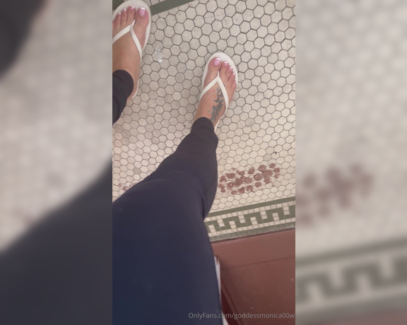 Goddess monica aka Goddessmonica00w OnlyFans - What would yoi do to these flip flops