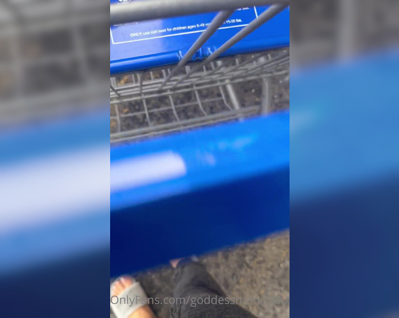 Goddess monica aka Goddessmonica00w OnlyFans - Supermarket walk