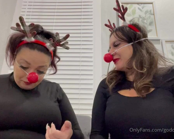 Goddess monica aka Goddessmonica00w OnlyFans - Heavenly merlot reindeer sneezing