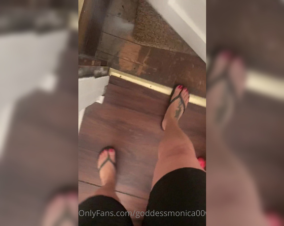 Goddess monica aka Goddessmonica00w OnlyFans - Flip flops showing my legs lol I guess you guys want more content with bare legs as always I mean