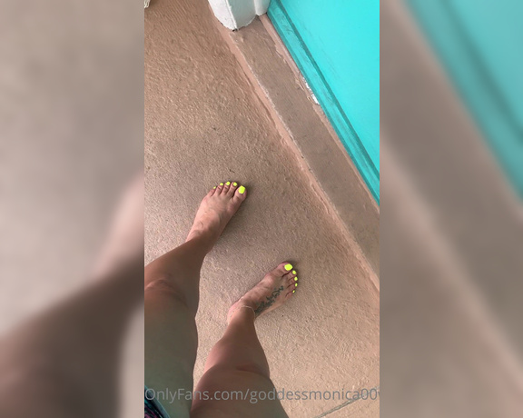 Goddess monica aka Goddessmonica00w OnlyFans - Barefoot walking the streets in wildwood , New Jersey got called a pig in Spanish