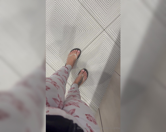 Goddess monica aka Goddessmonica00w OnlyFans - Flip flop walk around