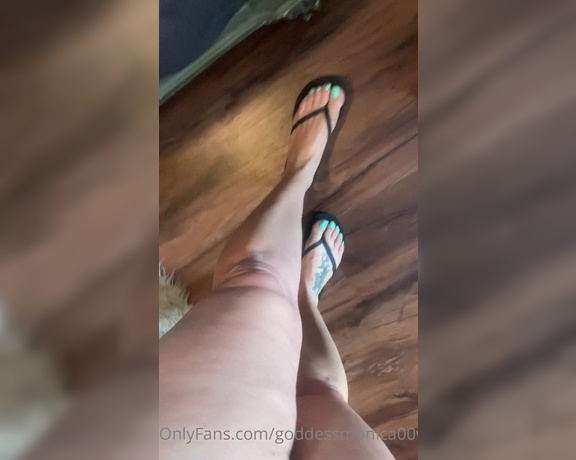 Goddess monica aka Goddessmonica00w OnlyFans - New black flip flops  Ty luv