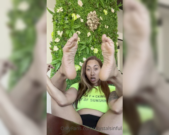 CrystalFins aka Crystalsinful OnlyFans - Enjoy these soles loser Don’t ask me for nothing else
