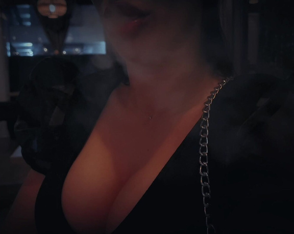 GlamyAnya aka Glamyanya OnlyFans - A little smoke before coming online to blur your mind!