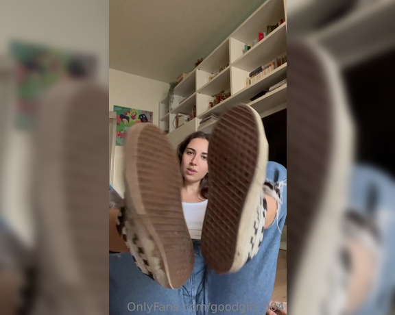 Goodgirl aka Goodgirl_004 OnlyFans - I like my smelly feet