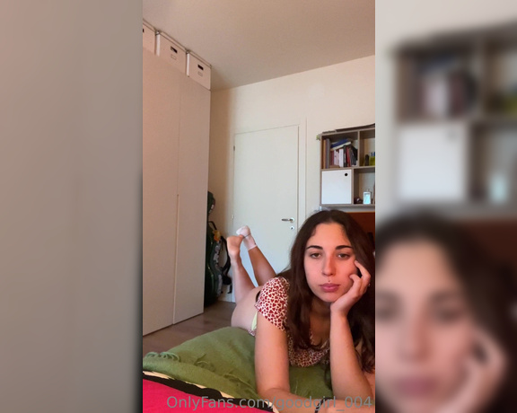 Goodgirl aka Goodgirl_004 OnlyFans - The pose mentre ti masturbo con i miei piedini 6