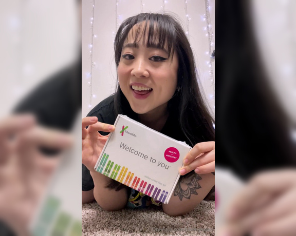 Kimmy Kalani aka Kimmykalani OnlyFans - OMG look at all the amazing gifts my fan got me for Xmas a fitbit, Legos!, crafts, and I get