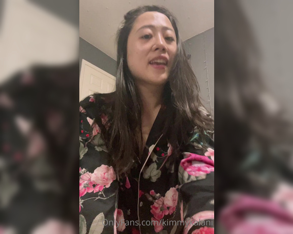 Kimmy Kalani aka Kimmykalani OnlyFans - Hehe Happy Friday! I wanted to do something different and dance for you lol this song has been stu