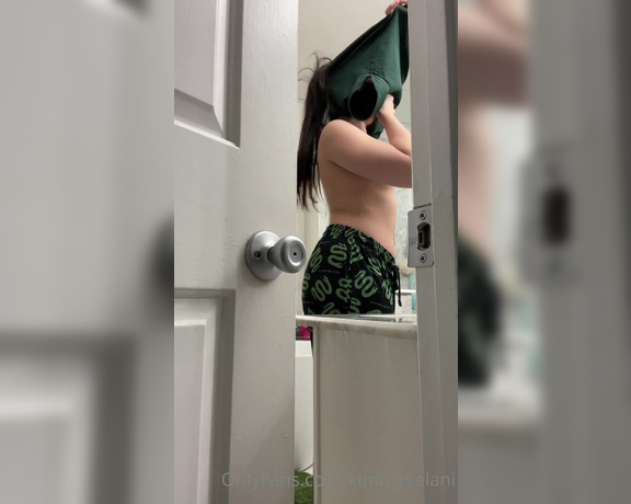 Kimmy Kalani aka Kimmykalani OnlyFans - Your roommate catches you spying on her undressing for the shower tst tst naughty naughty boy