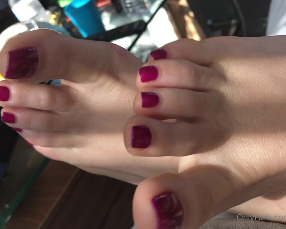 Kissable Toes aka Kissabletoess OnlyFans - Big plans