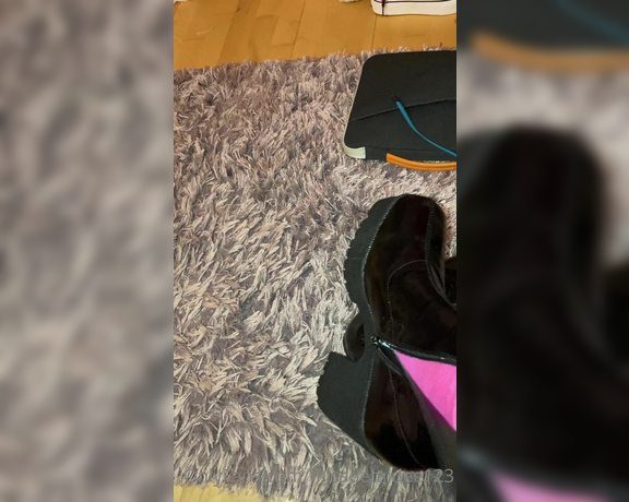 Miss Demi Dee aka Missdemidee123 OnlyFans - A boot slut paid for it but here it is for free! Too much for your little mushy brain to handle, Sim