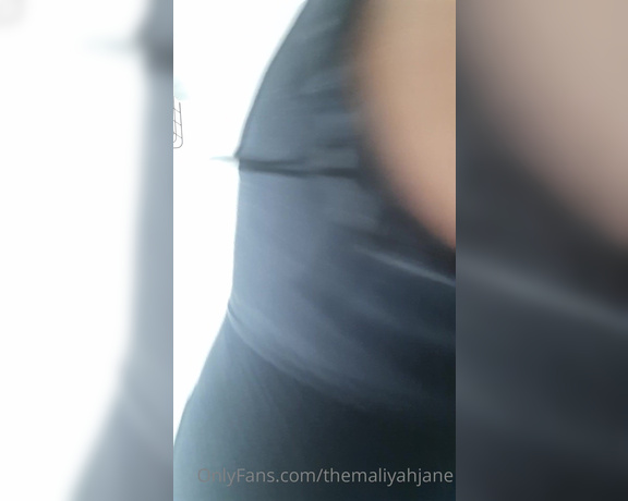 myf33tyourtreat aka Mfyt_liyahjane OnlyFans - New giantess teaser I was bored after I made a custom