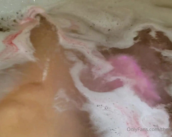 myf33tyourtreat aka Mfyt_liyahjane OnlyFans - Bath bomb pink Watching the bath bomb and bubble around my pretty wet black lacquered toes just