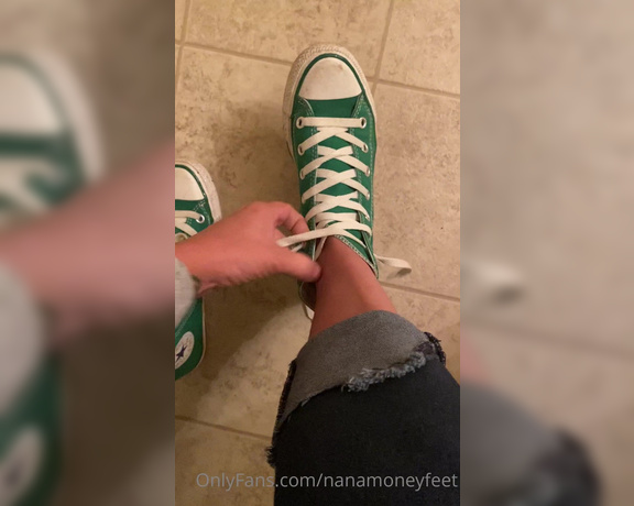 NaNaDaGoDD aka Nanamoneyfeet OnlyFans - SOCK N SHOE REMOVAL!!!