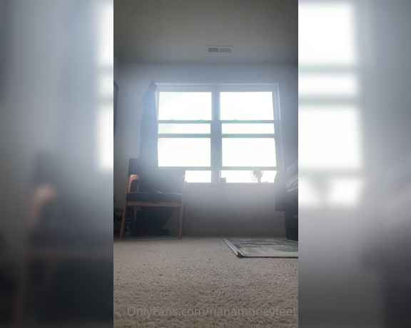 NaNaDaGoDD aka Nanamoneyfeet OnlyFans - Vacuum Feet POV