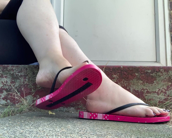 Rosie aka Missrosie1974 OnlyFans - Flip flop!!! Black Cherry pedi