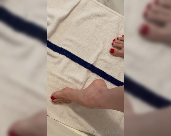 Tickles Soft Soles aka Ticklessoftsoles OnlyFans - Good morning Shower time