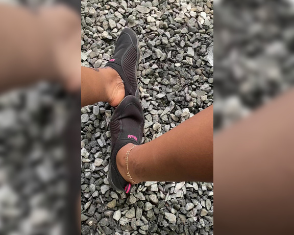 Carameltoesz1 aka Carameltoesz OnlyFans - Shoe removal in Puerto Rico