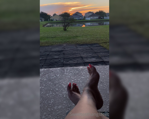 Goddess Rhonda aka Sweetesthangsfeet OnlyFans - Watching the sunrise with me  I have a longer video but it kept not letting me upload itSo I mad