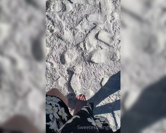 Goddess Rhonda aka Sweetesthangsfeet OnlyFans - More beach feet 2